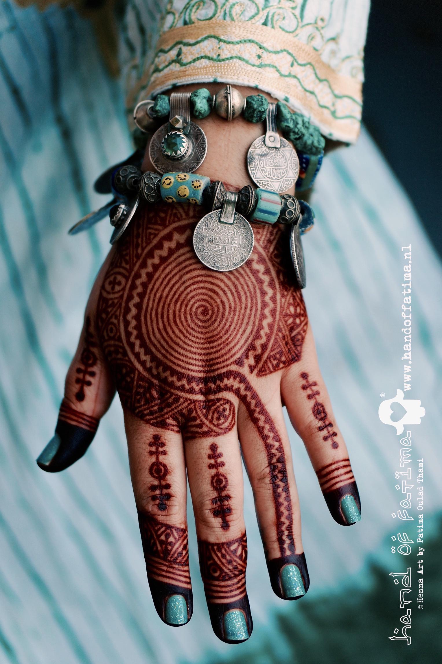 Henna op de huid henna laten zetten henna ritueel